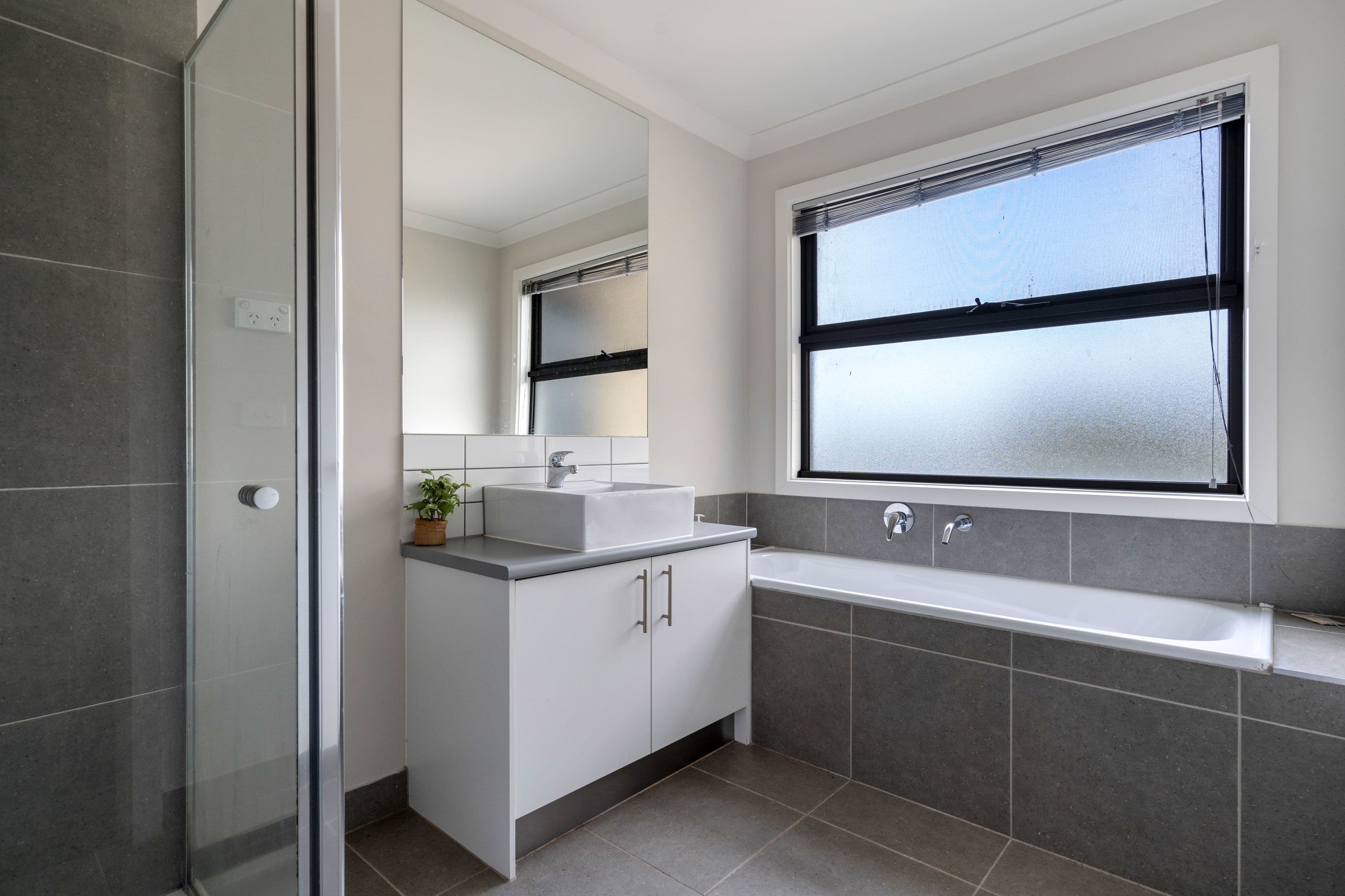 19 Everglade Crescent, Roxburgh Park VIC 3064, Roxburgh Park - Thumbnail 8