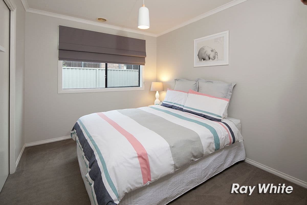 69 Broad Oak Drive, Cranbourne East VIC 3977, Cranbourne East - Thumbnail 3