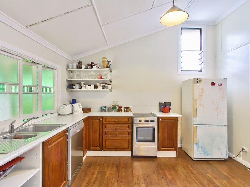 21 Laurel Street, HIGHGATE HILL QLD 4101, Highgate Hill - Thumbnail 4