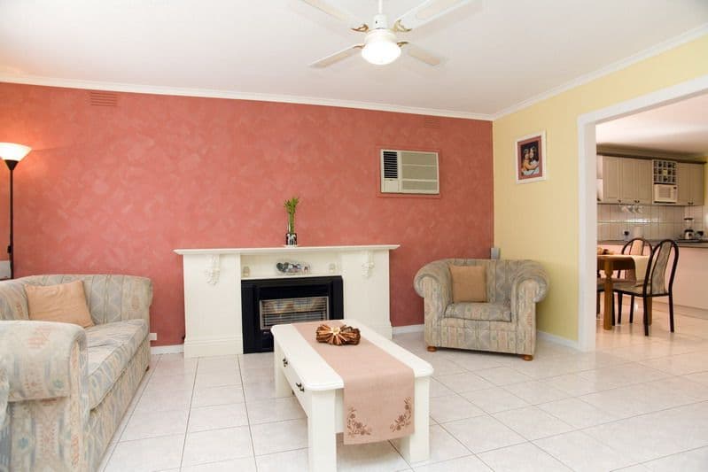 13 Pinewood Drive, THOMASTOWN VIC 3074, Thomastown - Thumbnail 4