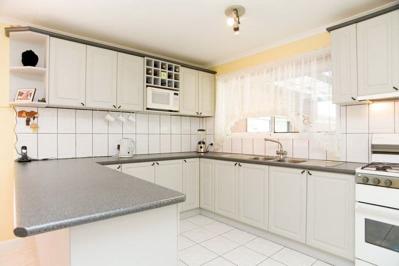 13 Pinewood Drive, THOMASTOWN VIC 3074, Thomastown - Thumbnail 6