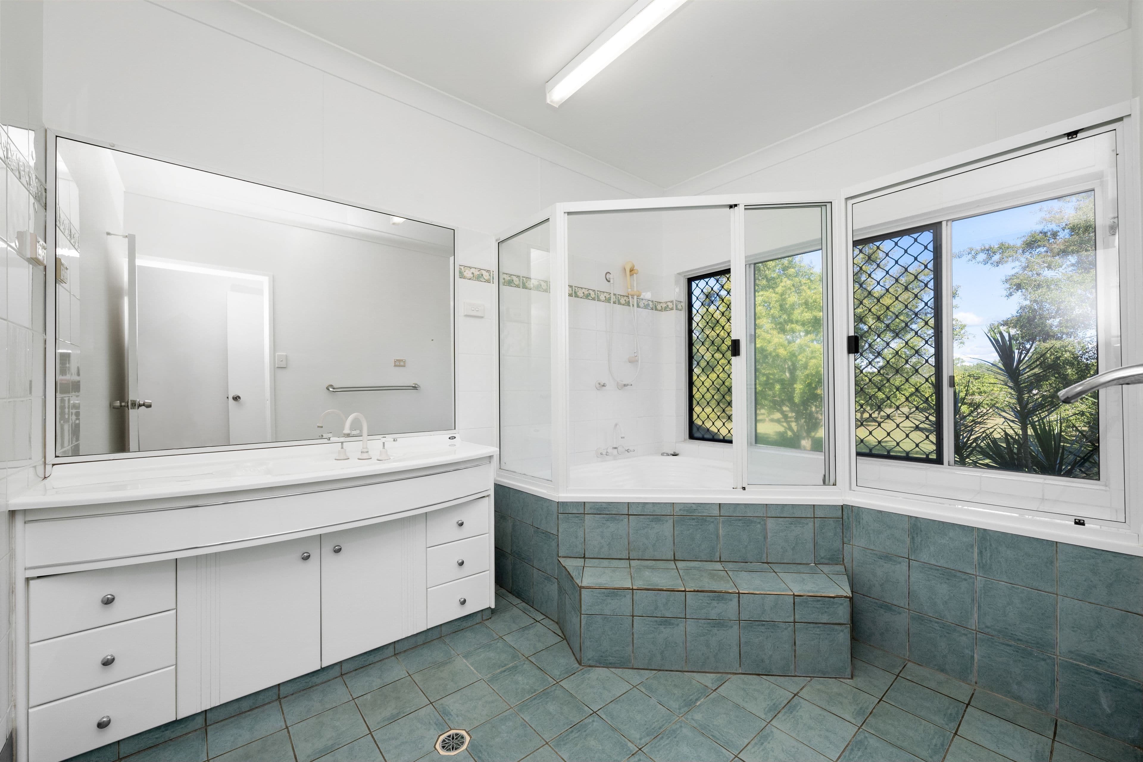 62 Hammond Way, Kelso QLD 4815, Kelso - Thumbnail 8