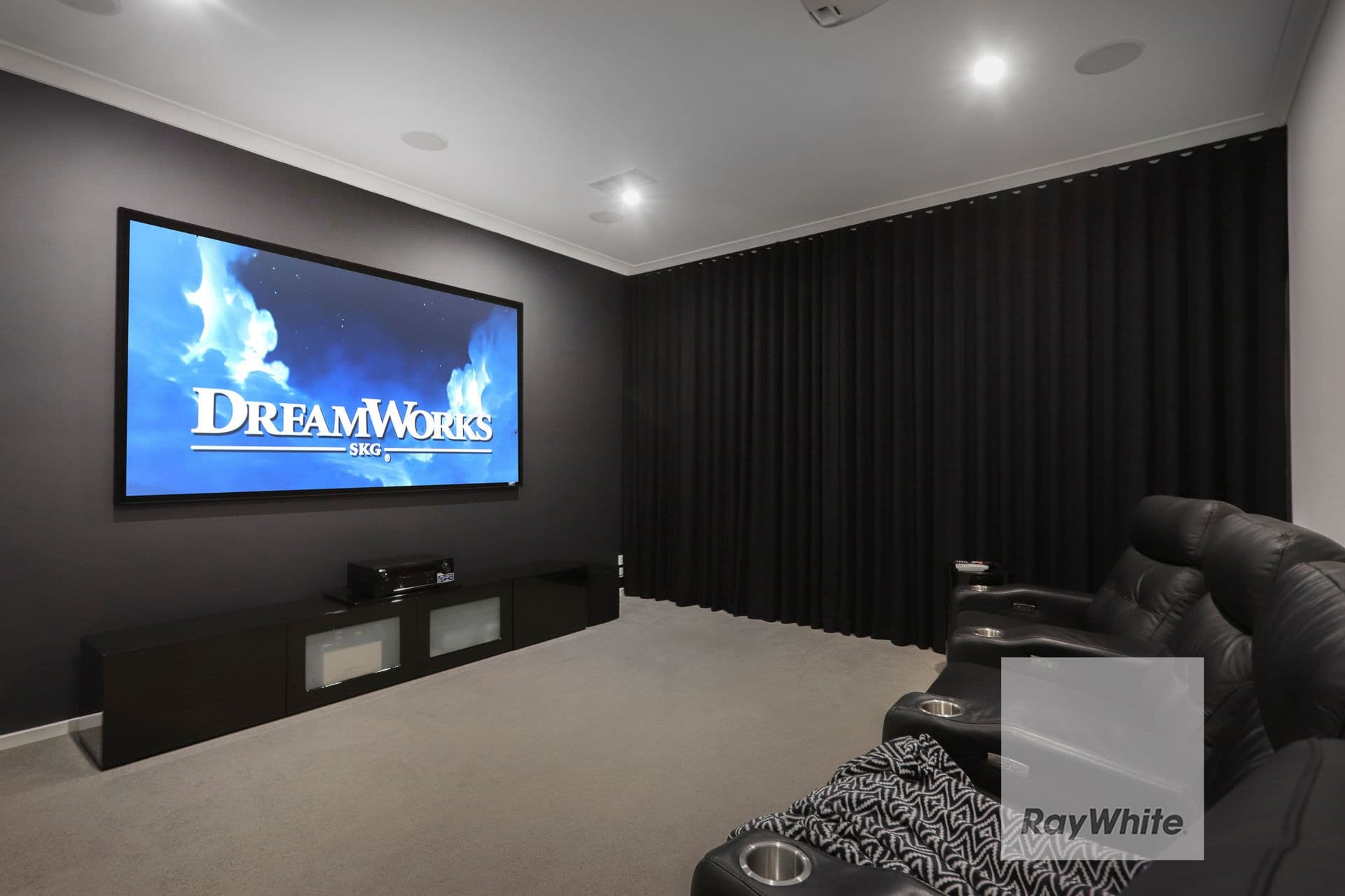2 Honey Flower Way, Greenvale VIC 3059, Greenvale - Thumbnail 5