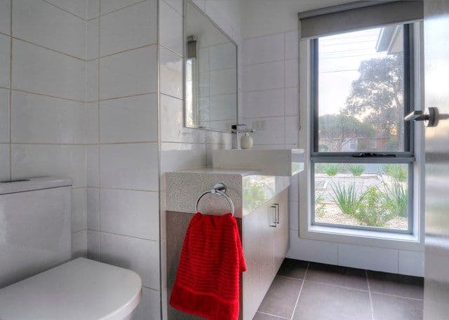 60 Leonard Avenue, GLENROY VIC 3046, Glenroy - Thumbnail 7