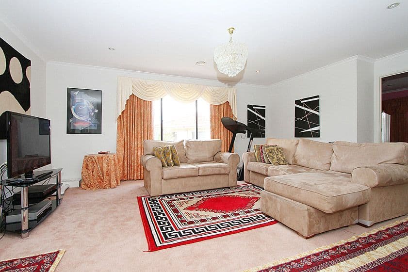 5 Comeram Court, MILL PARK VIC 3082, Mill Park - Thumbnail 8