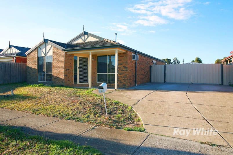 6 Tauna Place, CRANBOURNE VIC 3977, Cranbourne West - Thumbnail 2