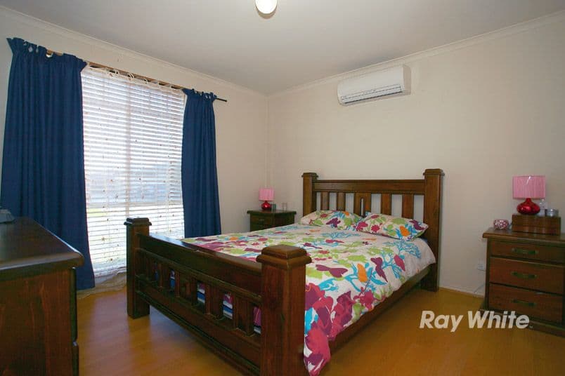 6 Tauna Place, CRANBOURNE VIC 3977, Cranbourne West - Thumbnail 7