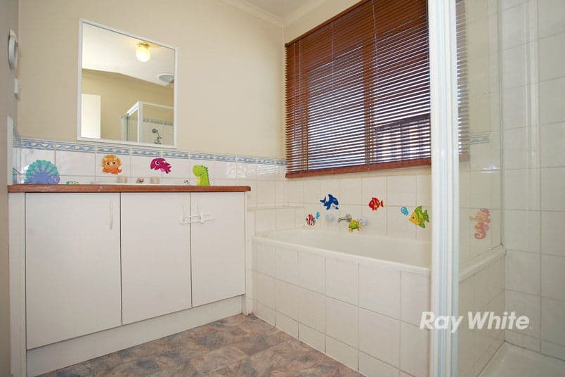 6 Tauna Place, CRANBOURNE VIC 3977, Cranbourne West - Thumbnail 8