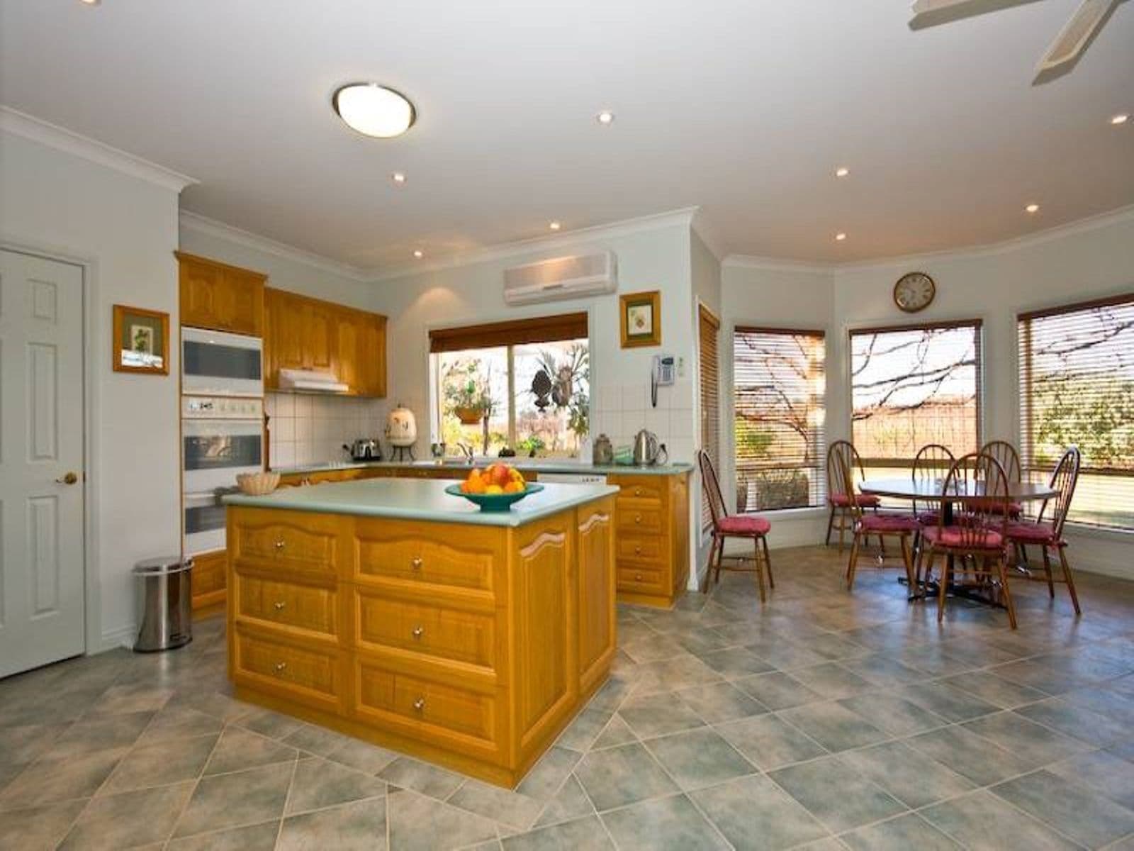 341 Euston Avenue, Cardross - Thumbnail 2
