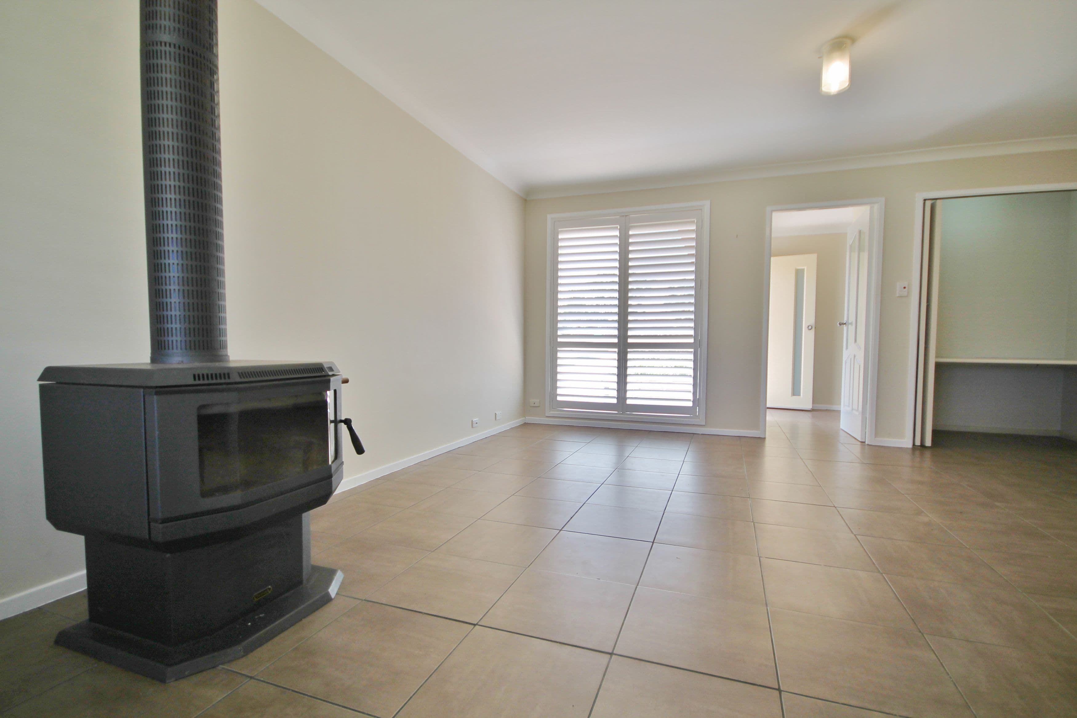 24 Dwyer Drive, Young - Thumbnail 5