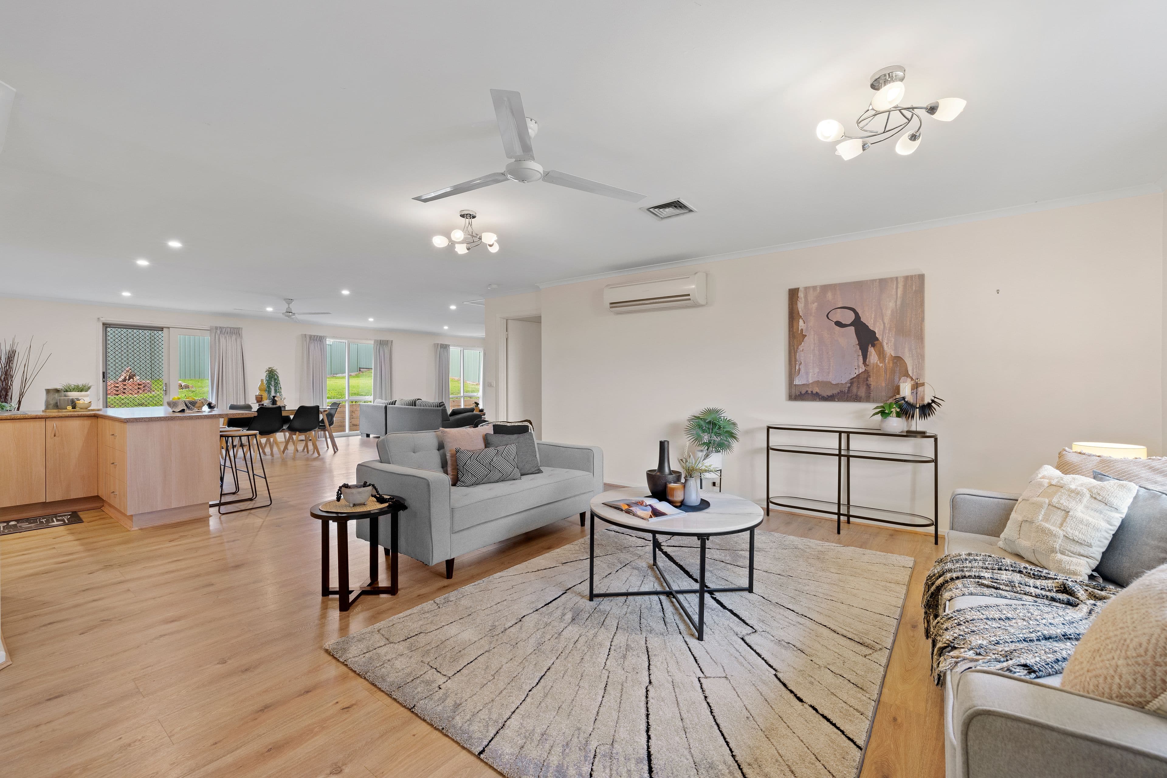 9 Outlook Court, Ferntree Gully VIC 3156, Ferntree Gully - Thumbnail 2