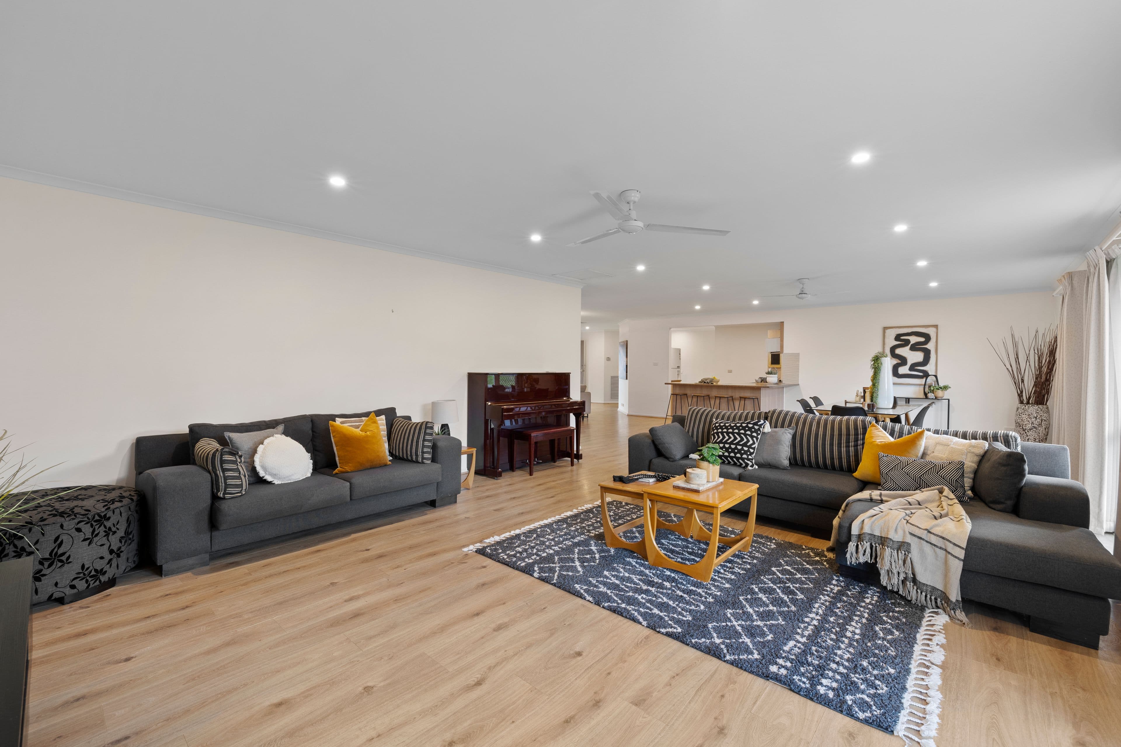 9 Outlook Court, Ferntree Gully VIC 3156, Ferntree Gully - Thumbnail 4