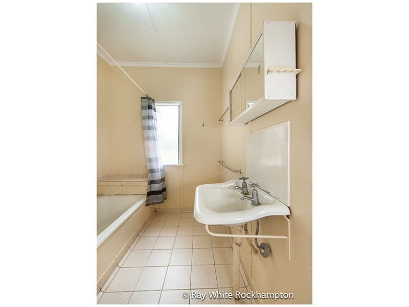 10 Ingram Street, PARK AVENUE QLD 4701, Park Avenue - Thumbnail 5