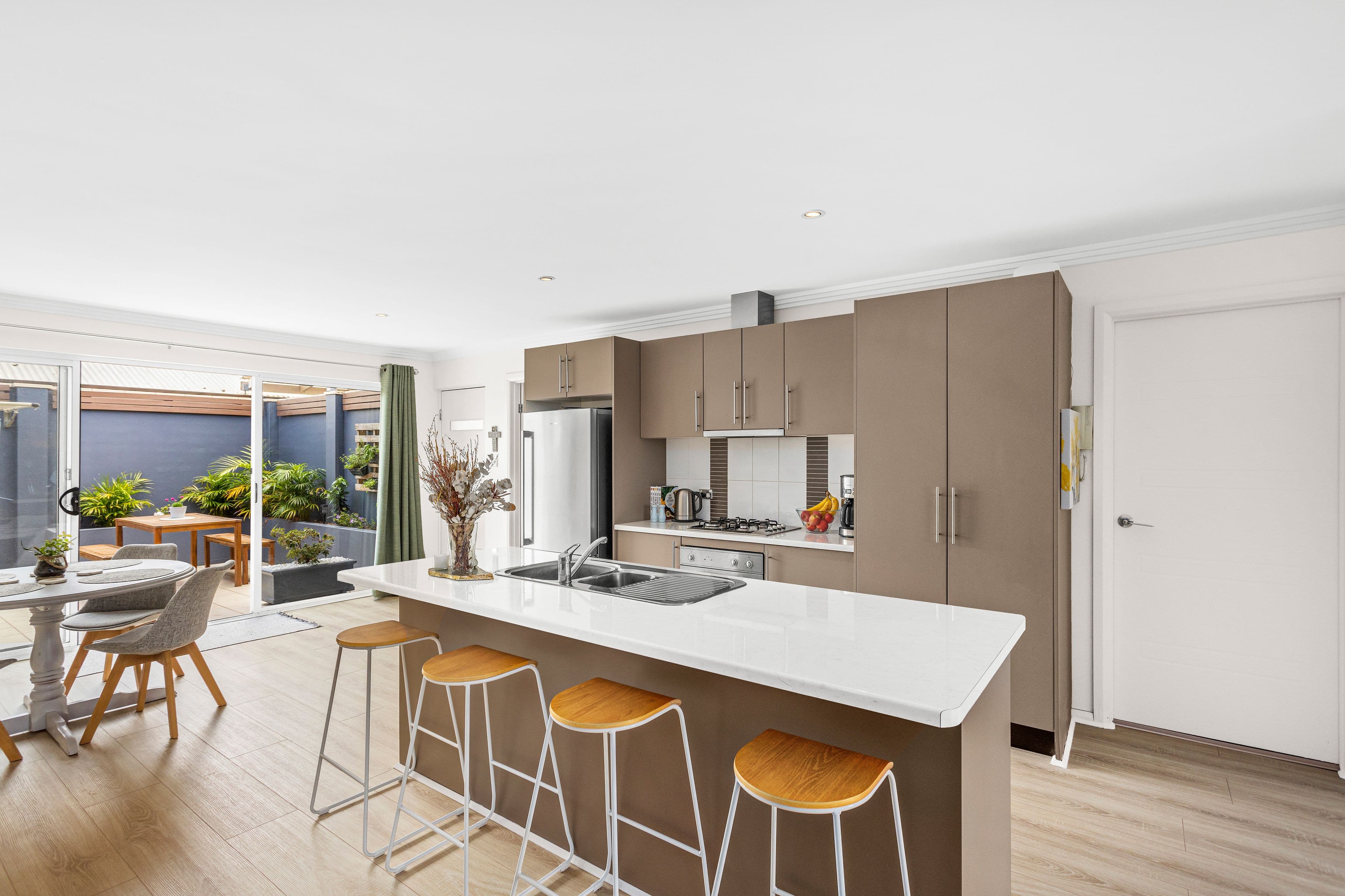 71 Central Avenue, Oak Flats NSW 2529, Oak Flats - Image 1