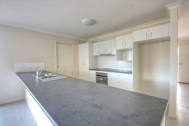 12 North High Street, BRASSALL QLD 4305, Brassall - Thumbnail 7