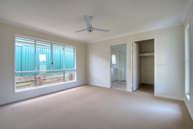 12 North High Street, BRASSALL QLD 4305, Brassall - Thumbnail 8