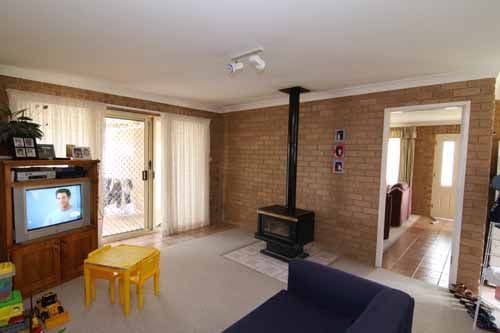 11 Wentworth, GLEN INNES NSW 2370, Glen Innes - Thumbnail 3