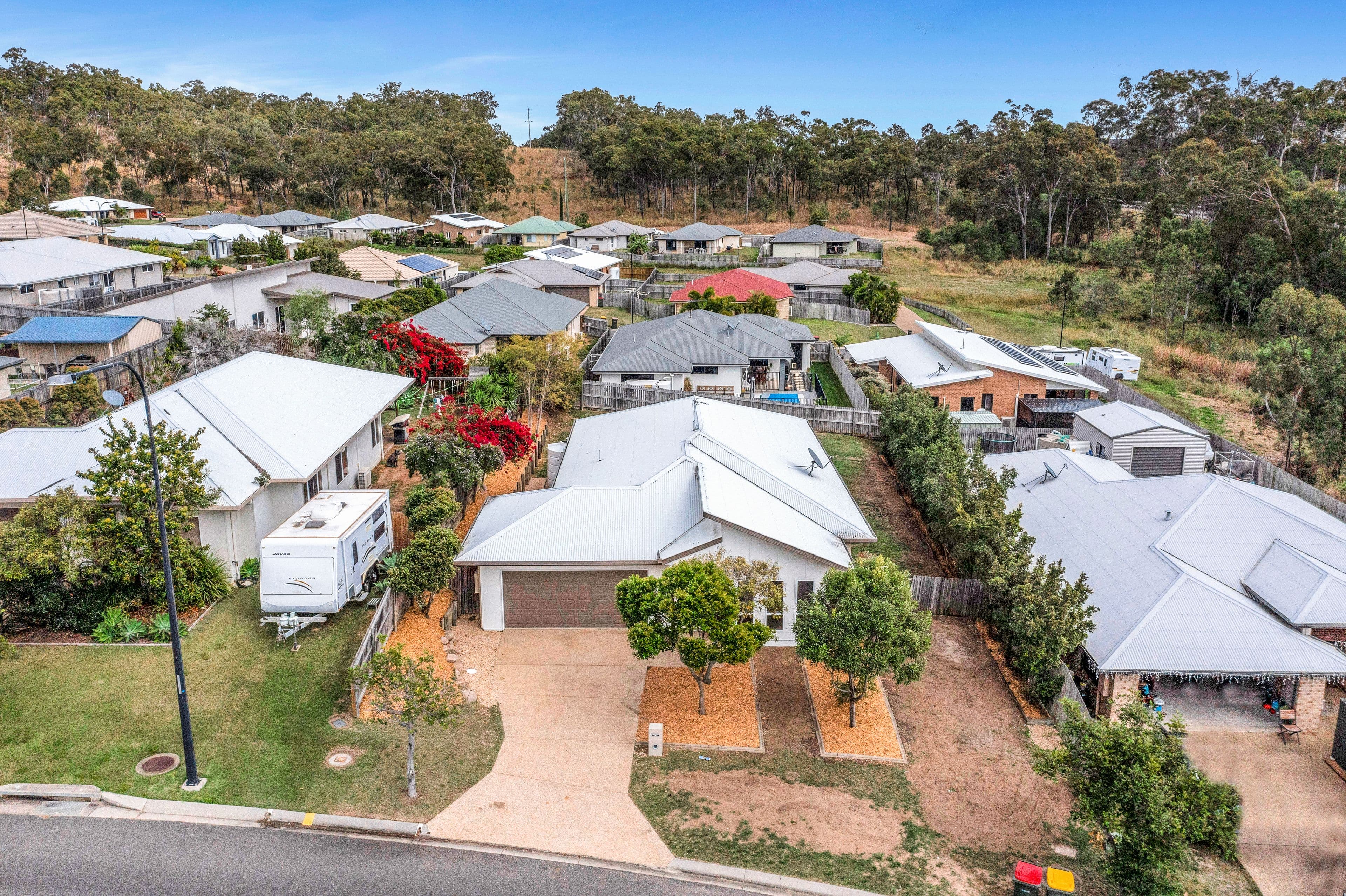 46 Skyline Drive, Kirkwood QLD 4680, Kirkwood - Thumbnail 3