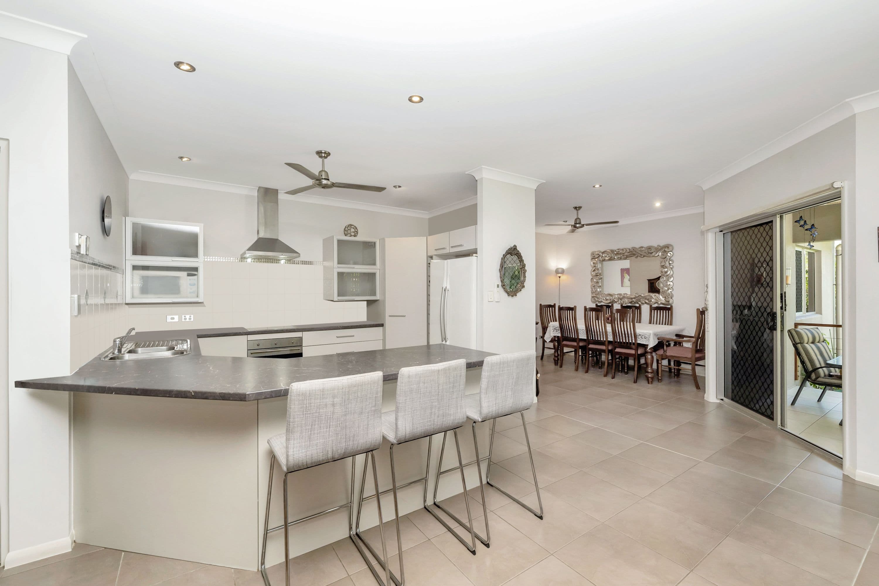 4 Samson Court, Mount Louisa QLD 4814, Mount Louisa - Thumbnail 2