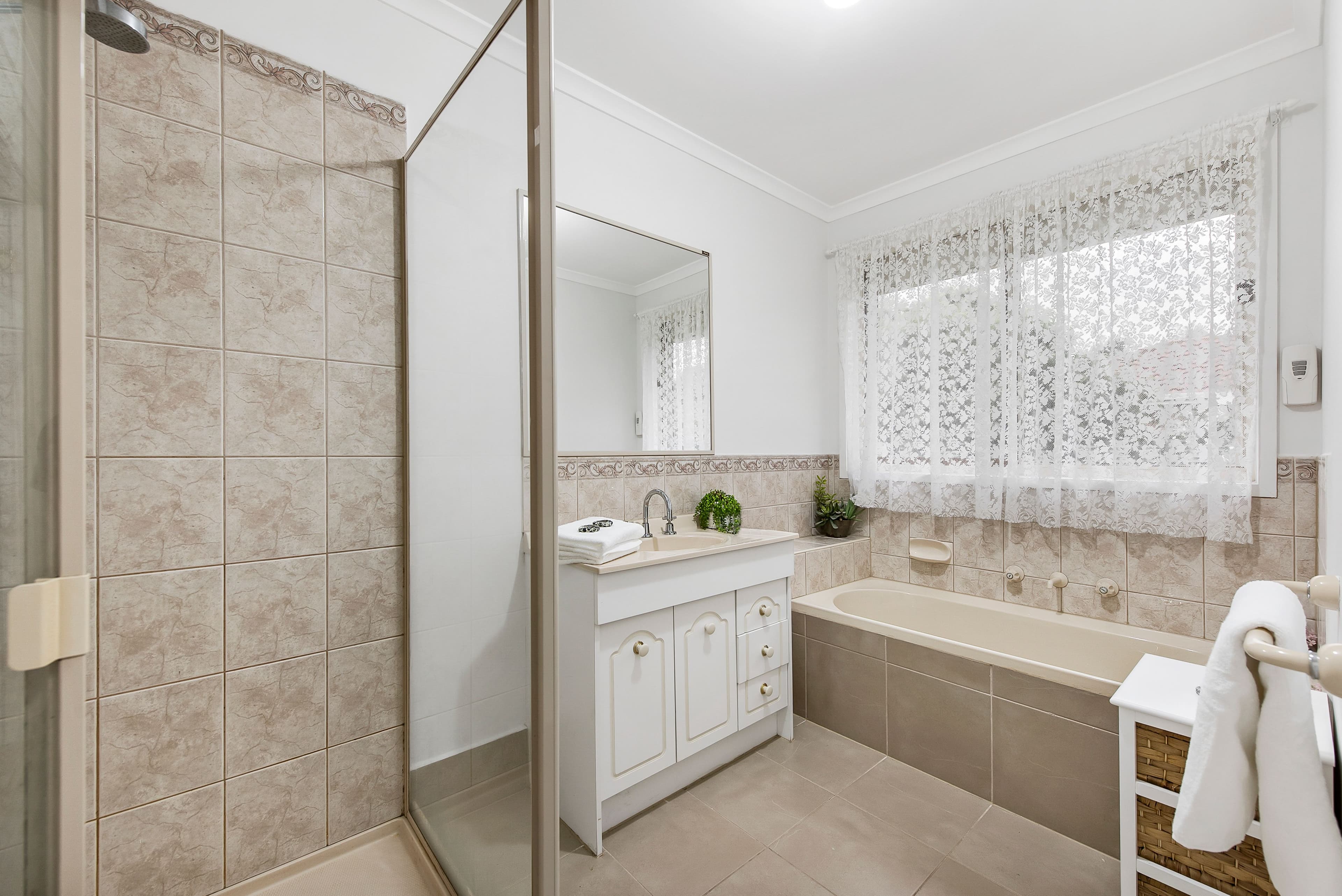 8 Green Close, Delahey VIC 3037, Delahey - Thumbnail 8