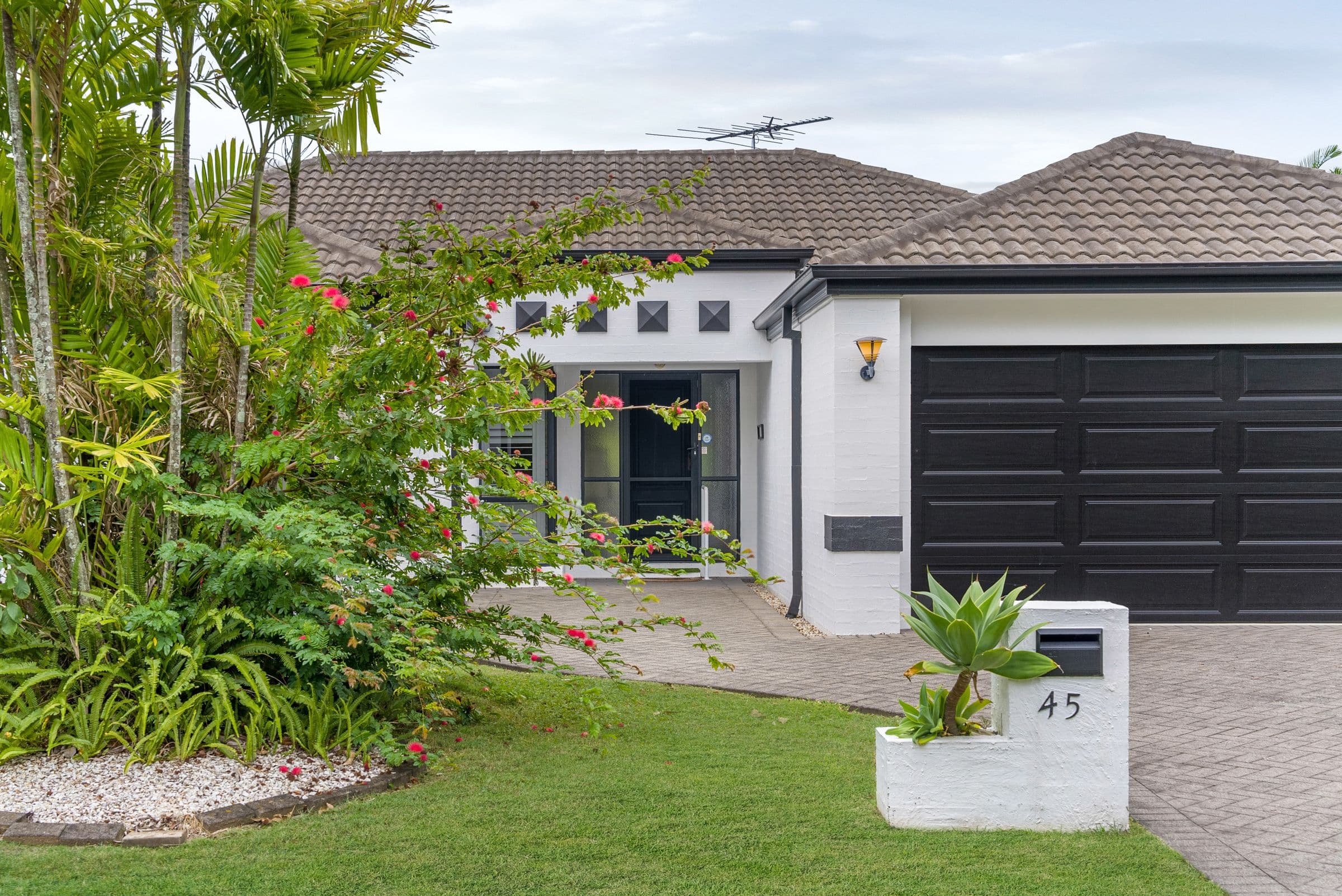45 Turnstone Circuit, North Lakes QLD 4509, North Lakes - Thumbnail 2