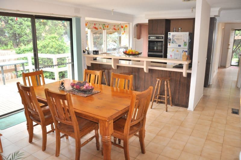 14 Doubell Court, MILL PARK VIC 3082, Mill Park - Thumbnail 3