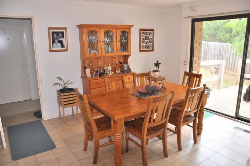 14 Doubell Court, MILL PARK VIC 3082, Mill Park - Thumbnail 4