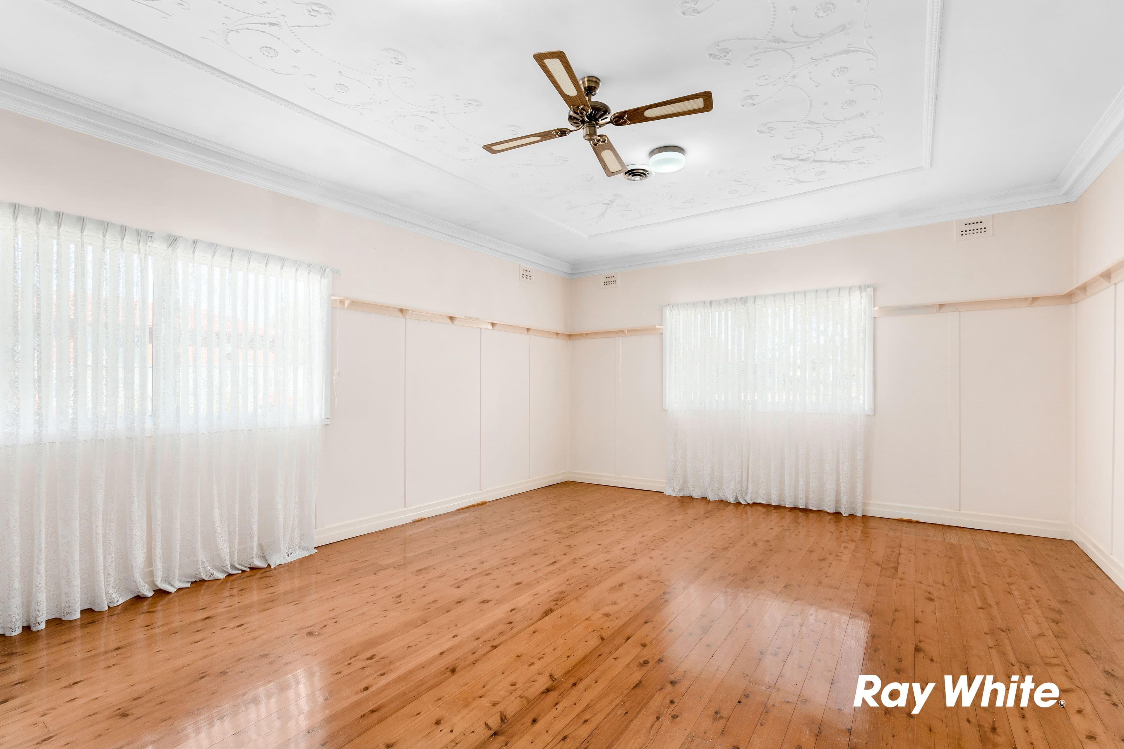 4 Colac Place, Marayong NSW 2148, Marayong - Thumbnail 2