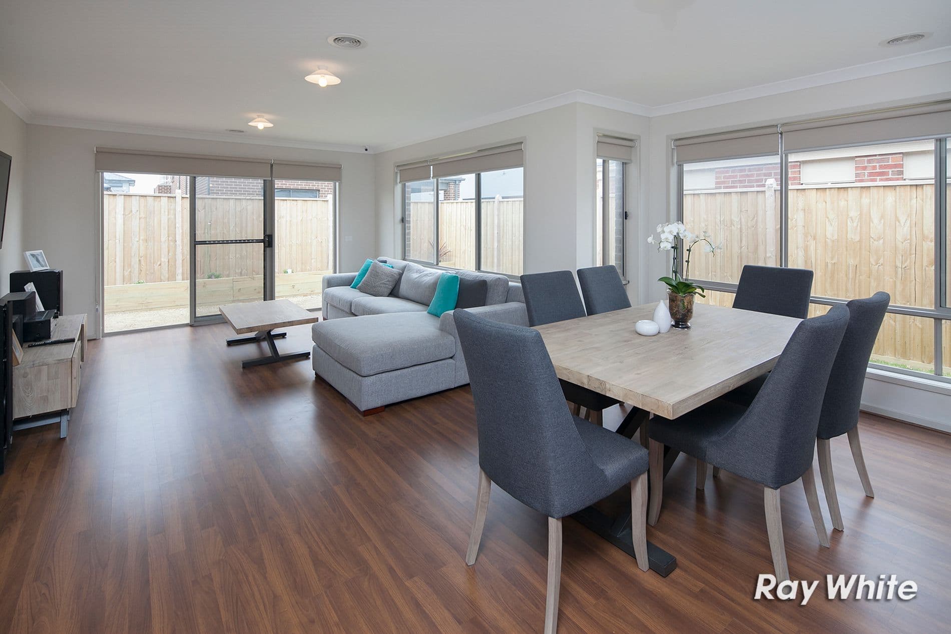 7 Elmtree Crescent, Clyde North VIC 3978, Clyde North - Thumbnail 6