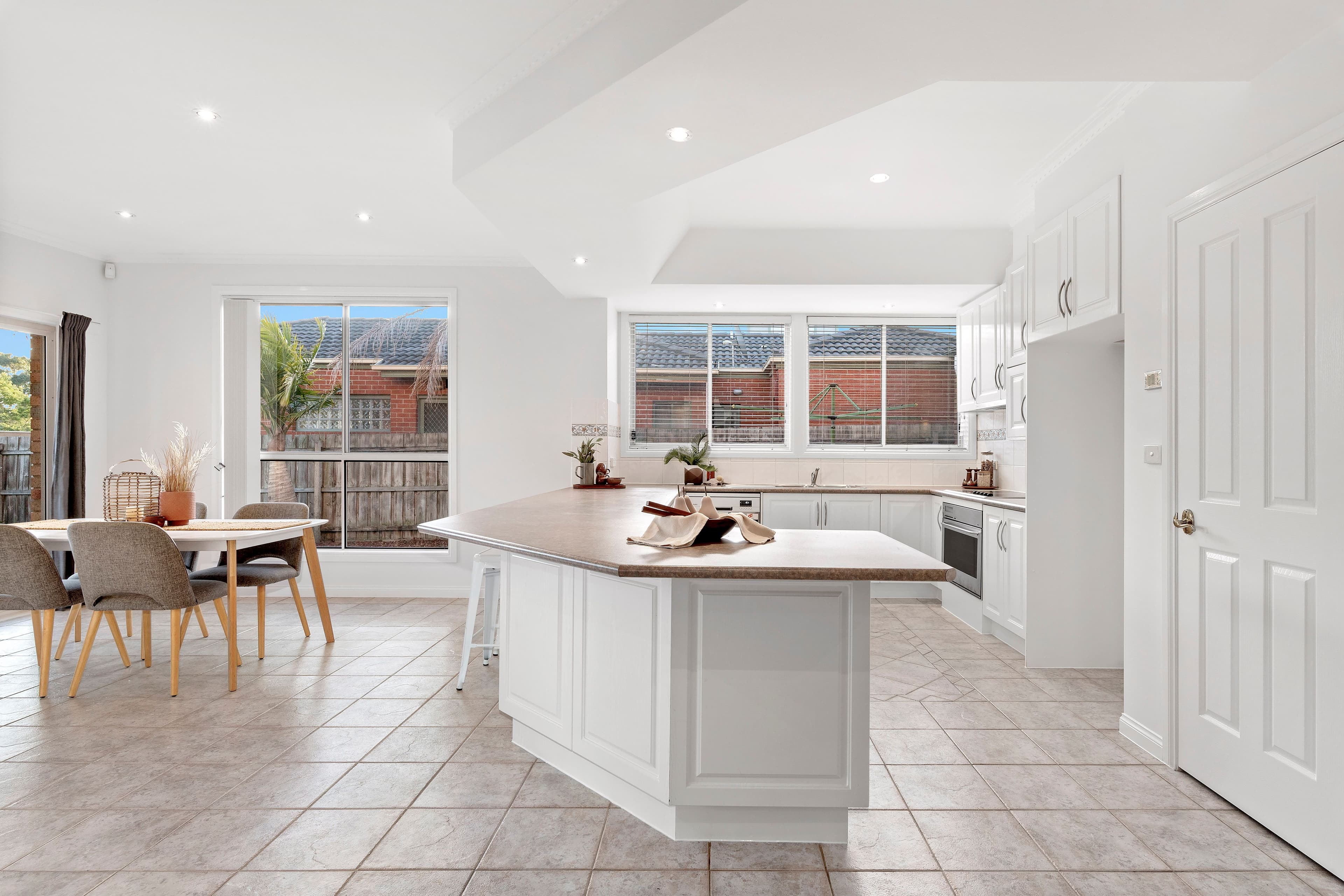 10 Kensington Place, Wantirna South VIC 3152, Wantirna South - Thumbnail 7