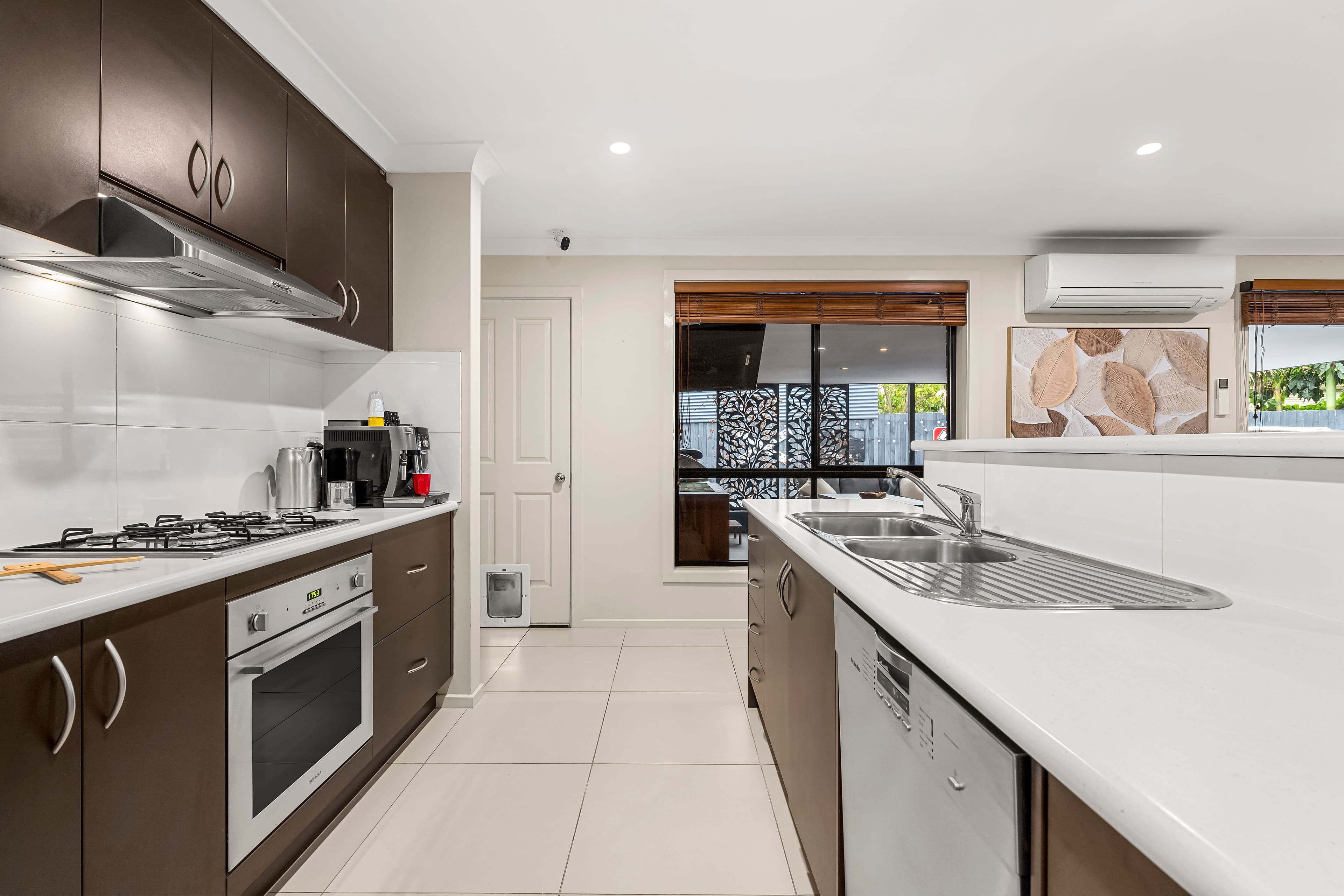 4 St Elmo Place, South Morang VIC 3752, South Morang - Thumbnail 2