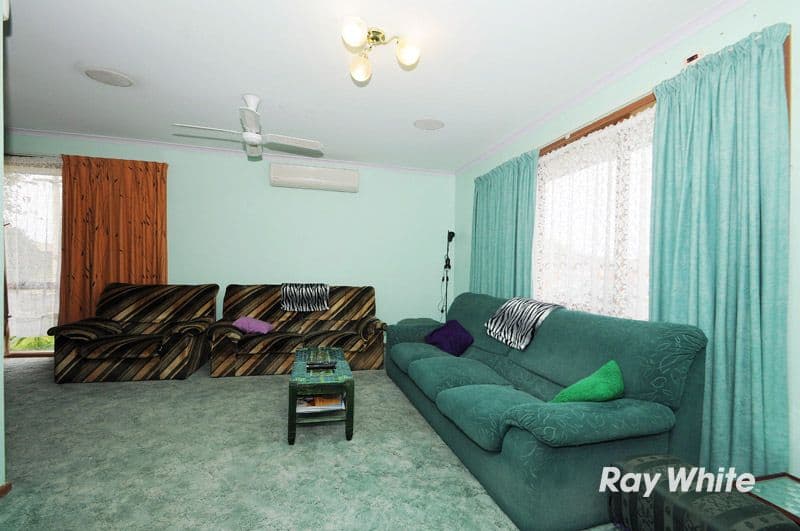 42 Strong Drive, HAMPTON PARK VIC 3976, Hampton Park - Thumbnail 3