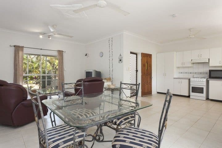 138  Dick Ward Drive, COCONUT GROVE NT 0810, Coconut Grove - Thumbnail 2