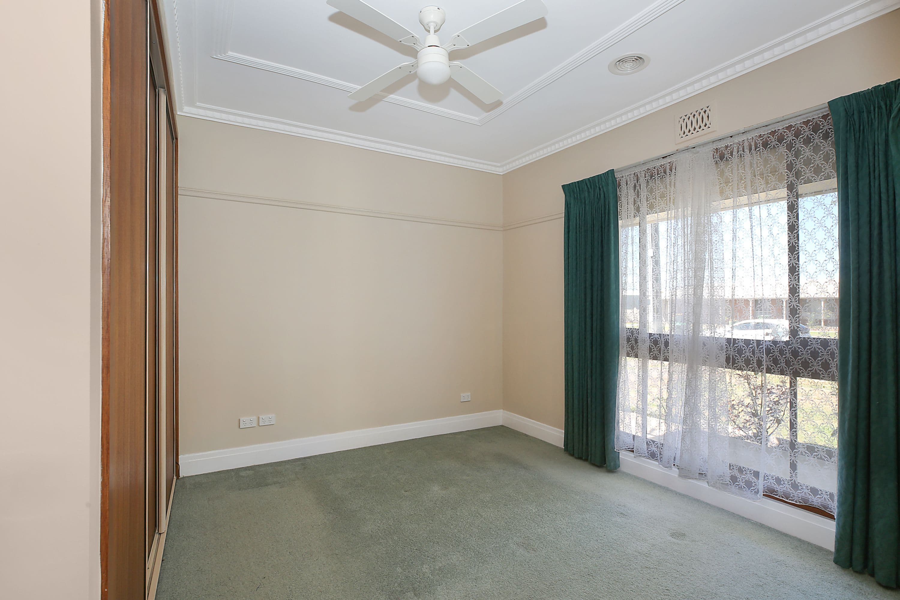 27 Dover Street, Cobden VIC 3266, Cobden - Thumbnail 6