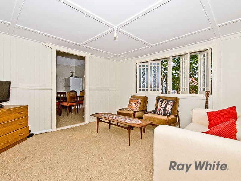 34 Alderson Street, NEWMARKET QLD 4051, Newmarket - Thumbnail 2