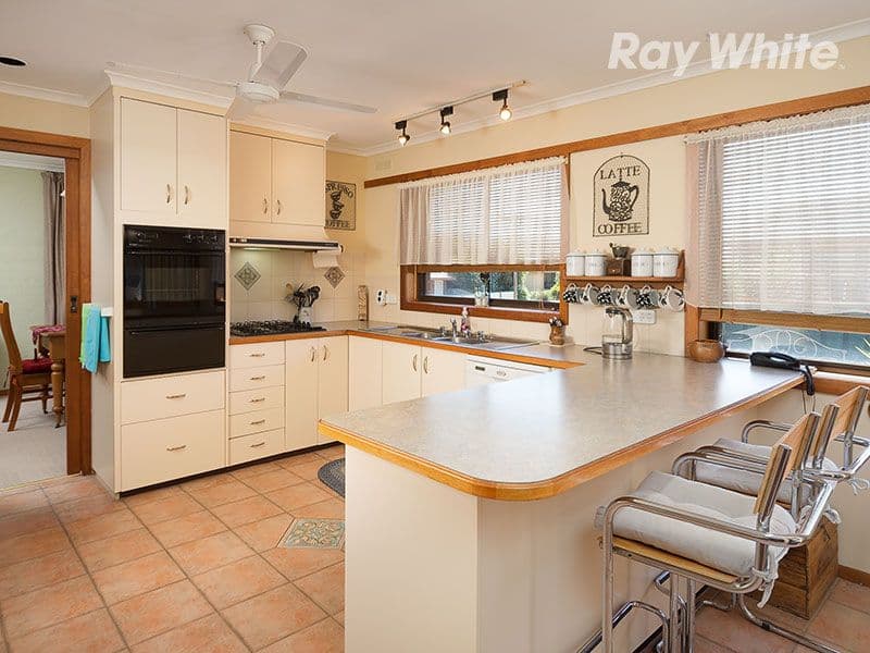 9 Yamba Street, Tallangatta VIC 3700, Tallangatta - Thumbnail 2