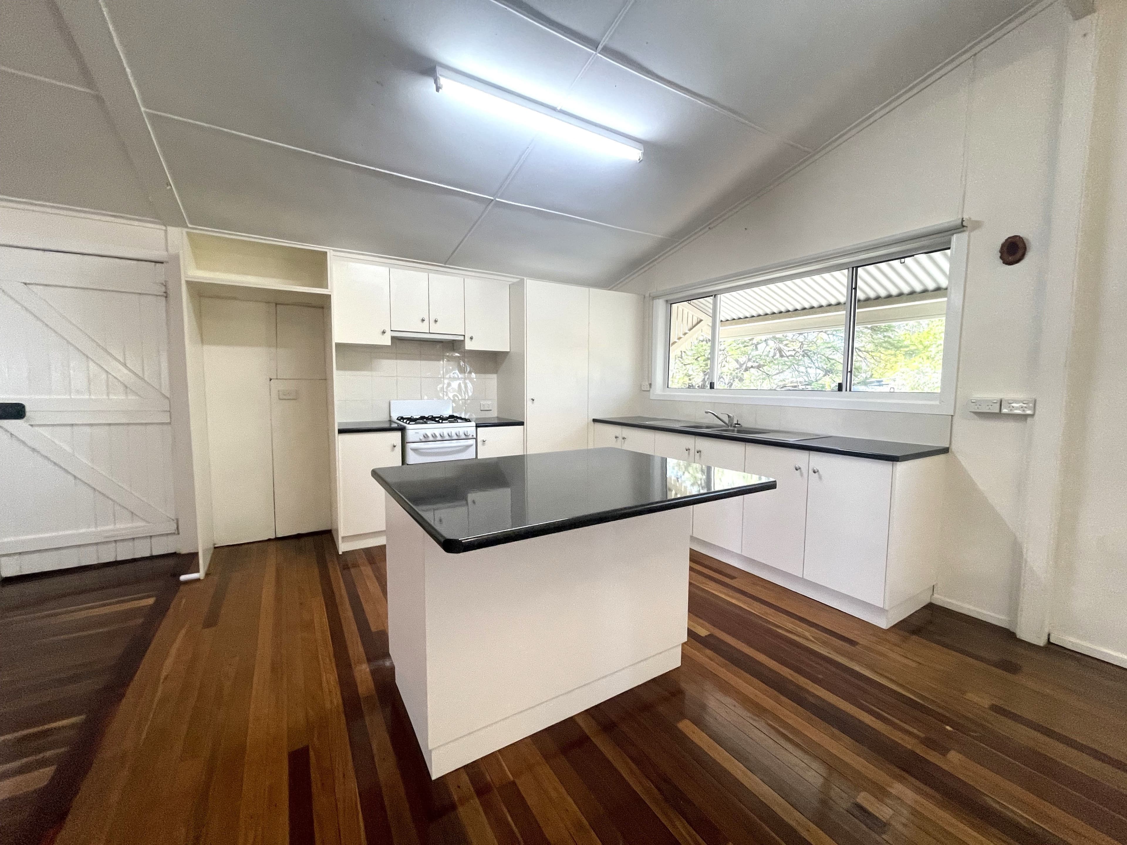 57 Eagle Street, Longreach QLD 4730, Longreach - Thumbnail 6