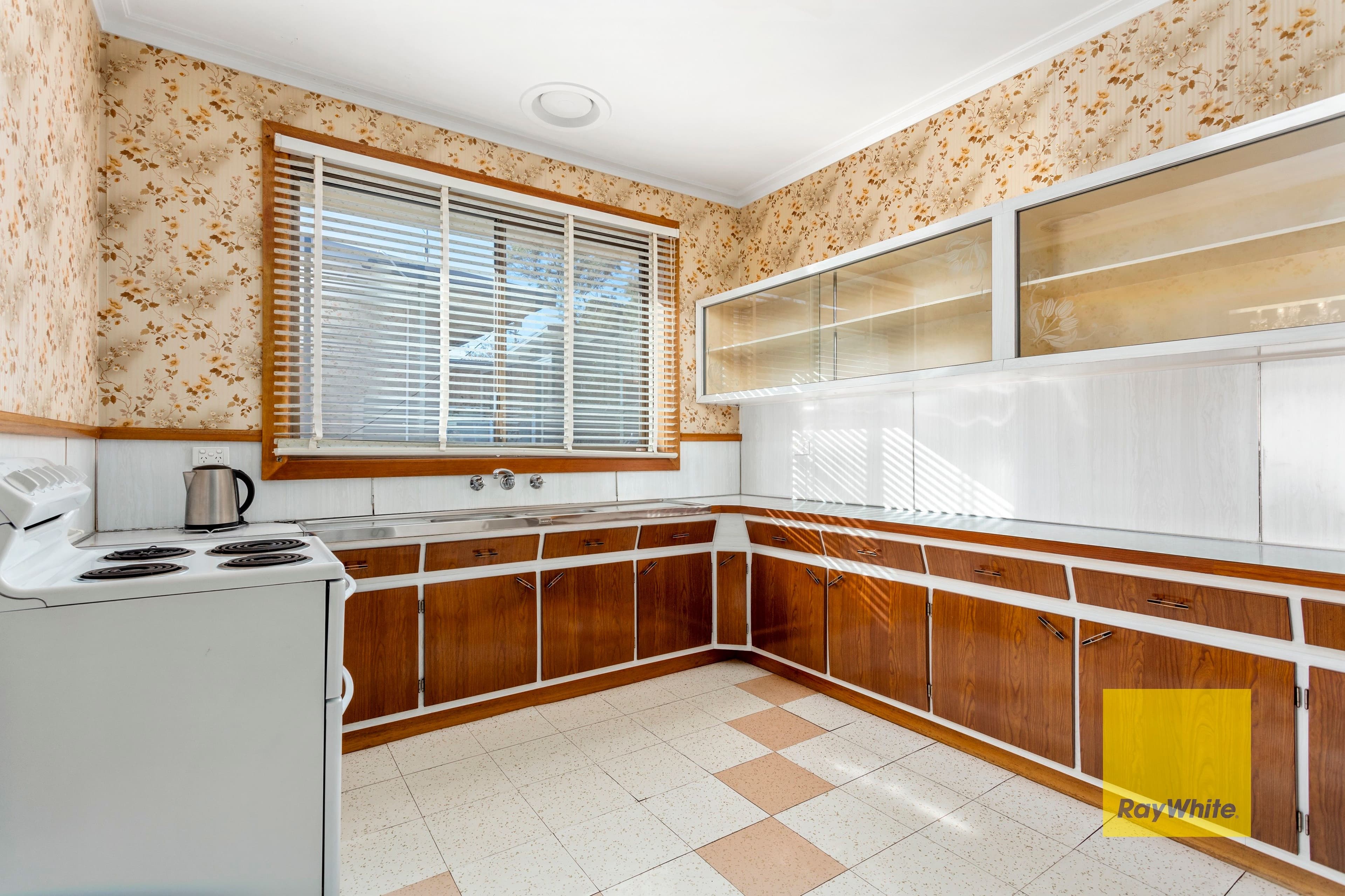 5 Nelson Avenue, Highton VIC 3216, Highton - Thumbnail 6