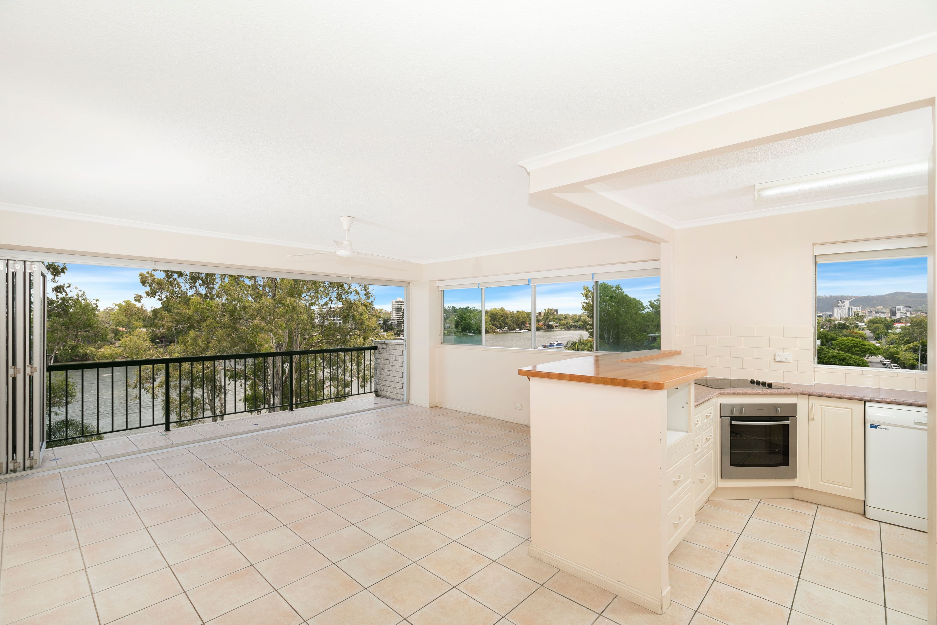 36 Roderick Street, TARADALE VIC 3447, Taradale - Thumbnail 2