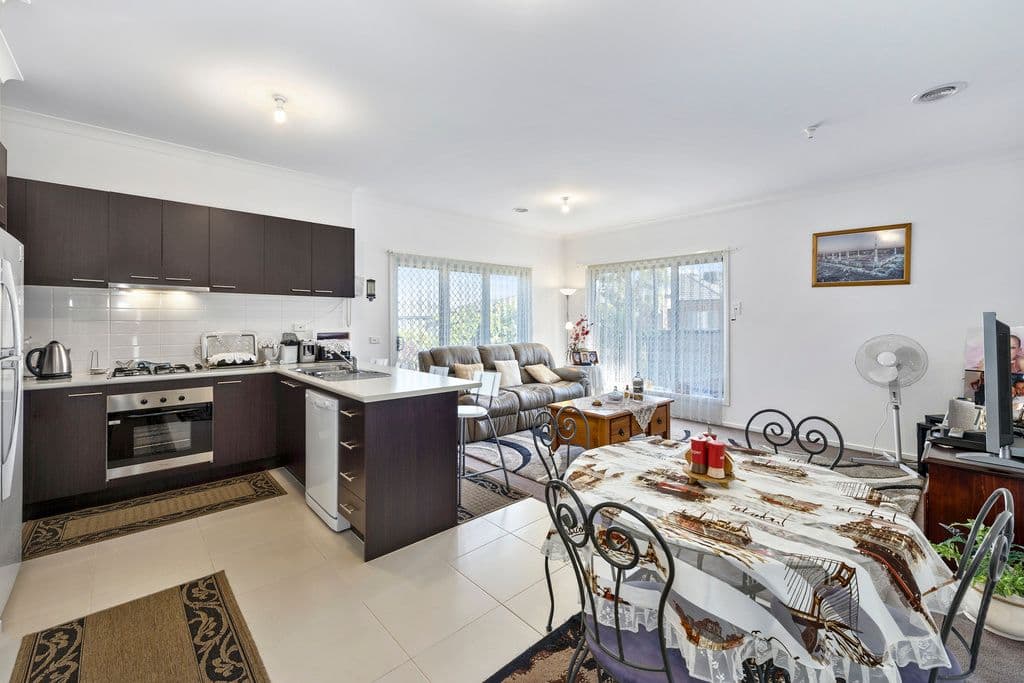 32 Vilcins Views, Epping VIC 3076, Epping - Thumbnail 2