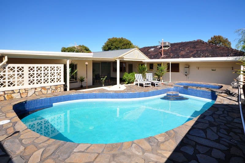 18 Blueridge Road, HACKHAM WEST SA 5163, Hackham West - Image 1