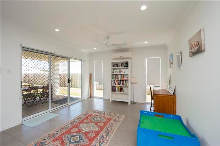 24 Redgum Drive, KIRKWOOD QLD 4680, Kirkwood - Thumbnail 5