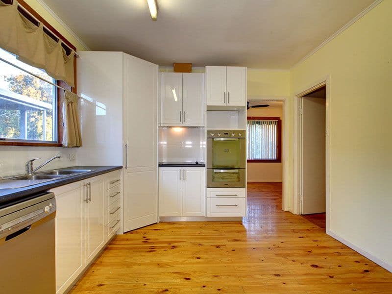 15 Kelly Road, CHRISTIES BEACH SA 5165, Christies Beach - Thumbnail 3