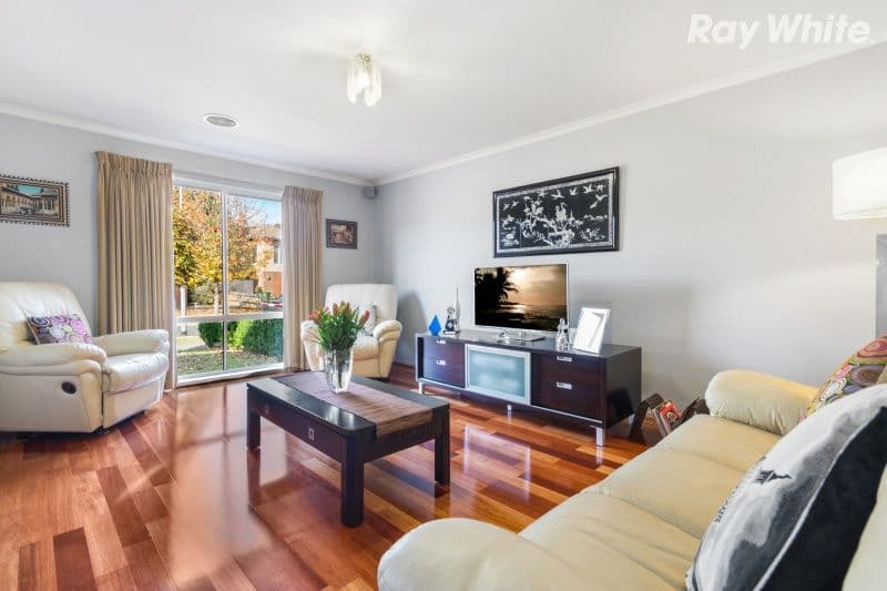 37 Mont Court, Vermont South VIC 3133, Vermont South - Thumbnail 2