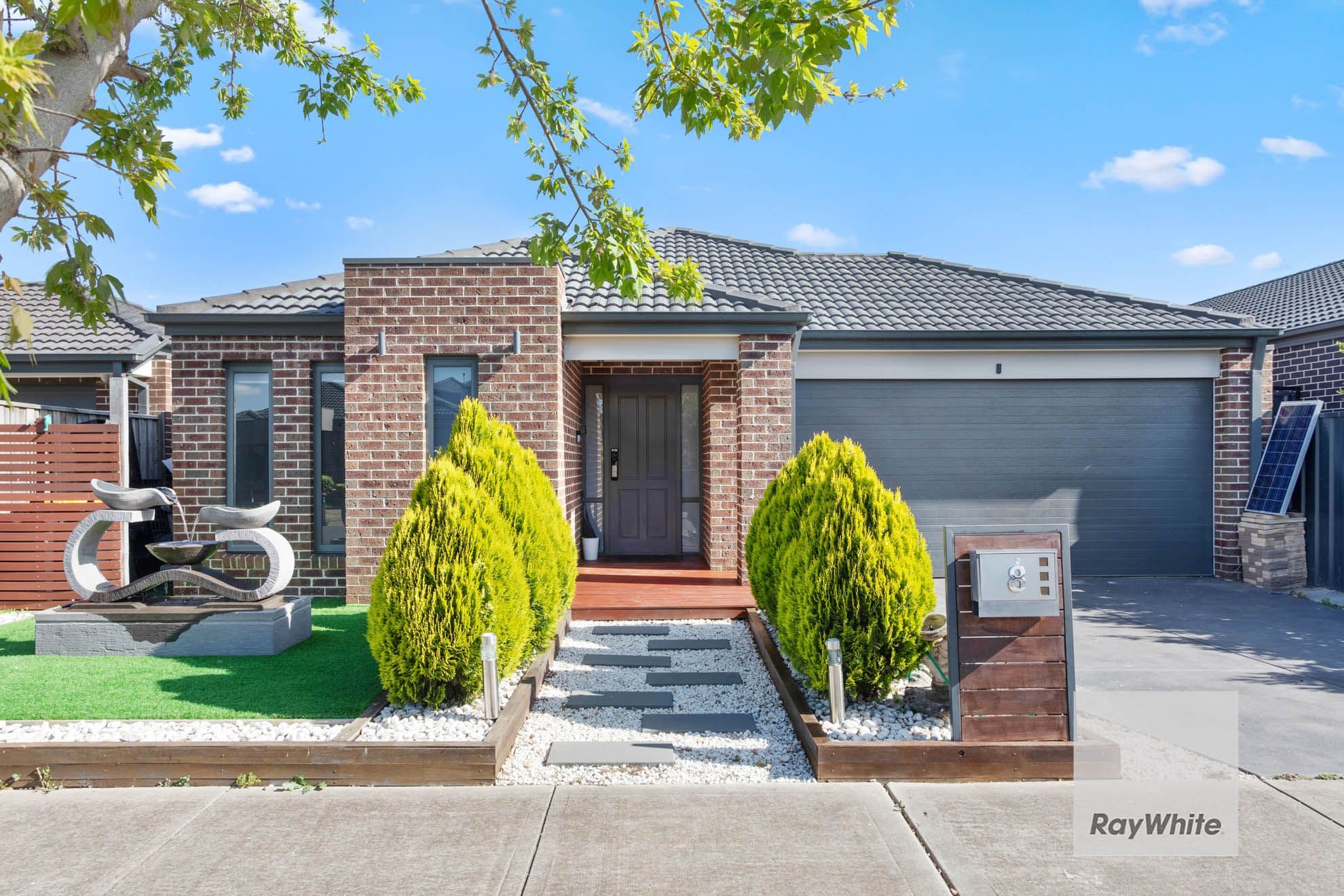 8 Aubisque Close, FRASER RISE VIC 3336, Fraser Rise - Image 1