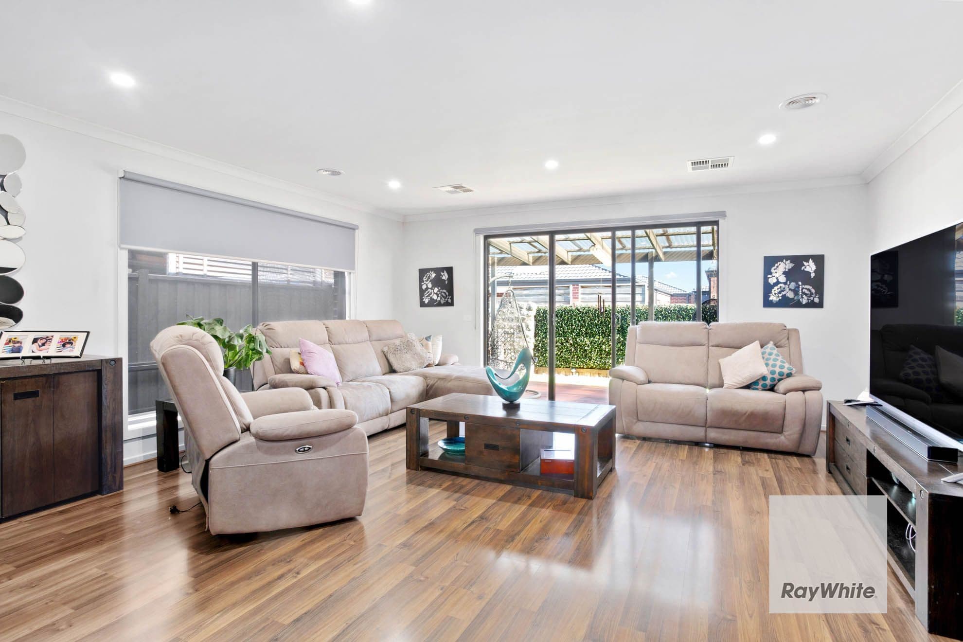 8 Aubisque Close, FRASER RISE VIC 3336, Fraser Rise - Thumbnail 3