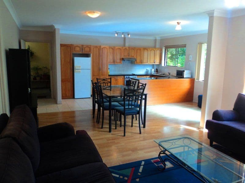 90 Rowland Avenue, WOLLONGONG NSW 2500, Wollongong - Thumbnail 2
