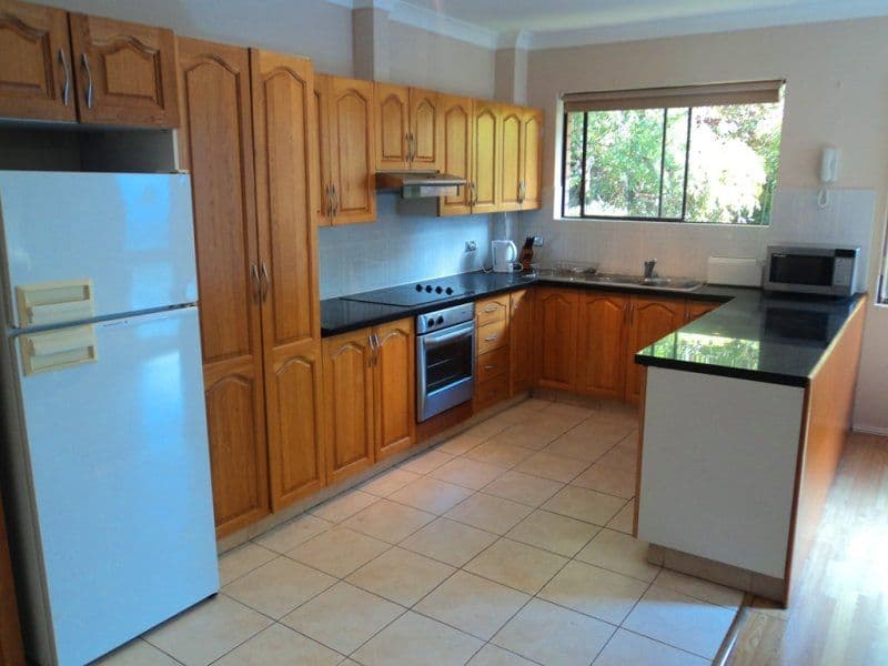 90 Rowland Avenue, WOLLONGONG NSW 2500, Wollongong - Thumbnail 3