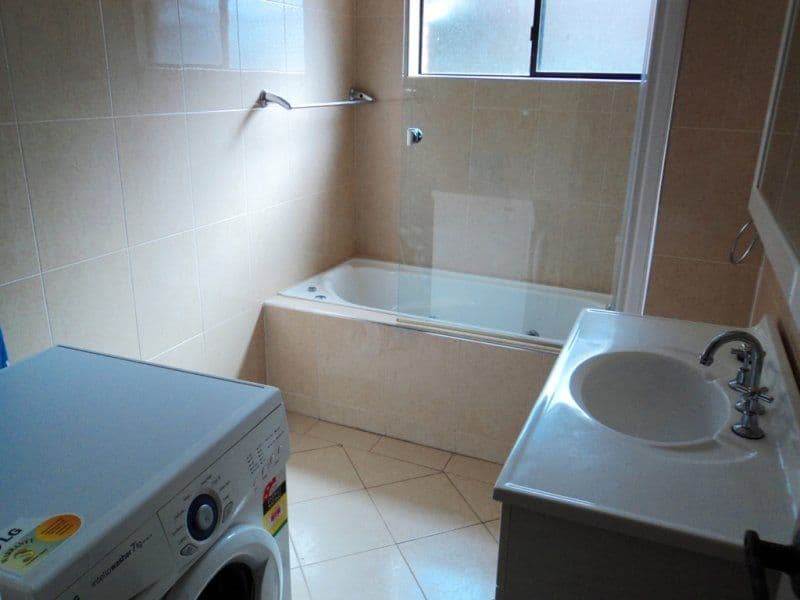 90 Rowland Avenue, WOLLONGONG NSW 2500, Wollongong - Thumbnail 6