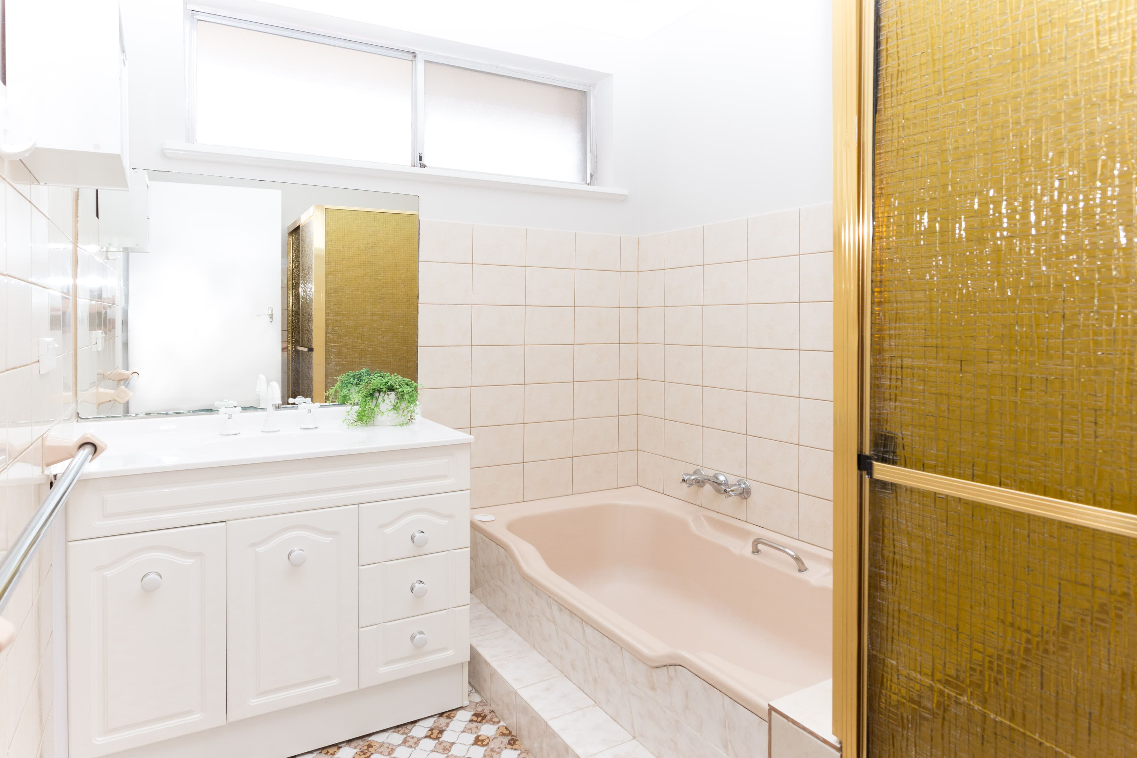 94 Matthews Avenue, Orange - Thumbnail 2